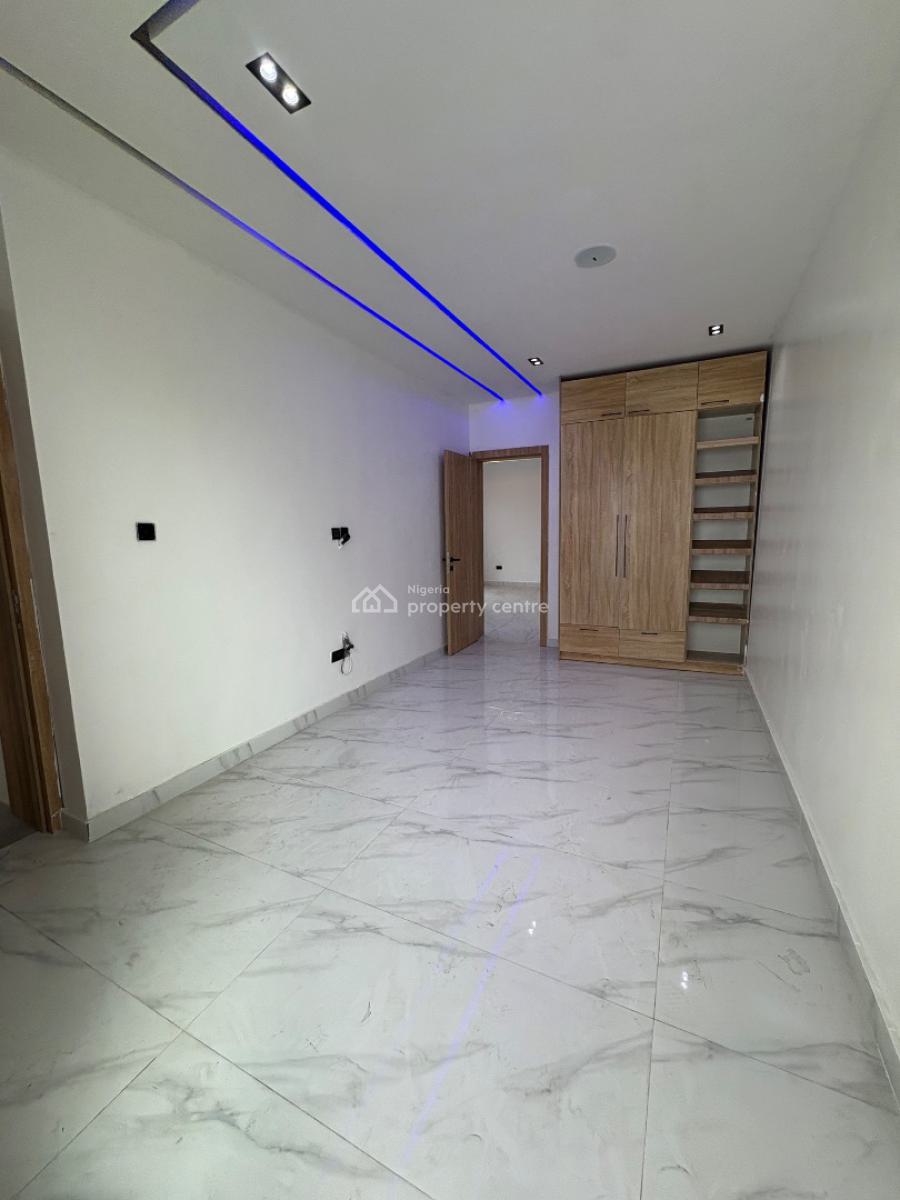 2 Bedroom, Lekki Phase 1, Lekki, Lagos, Block of Flats for Sale