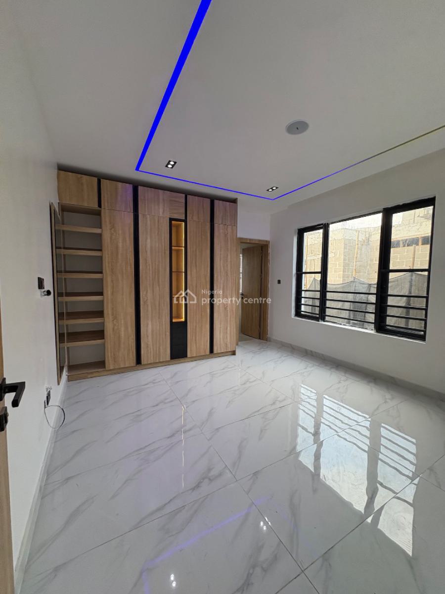 2 Bedroom, Lekki Phase 1, Lekki, Lagos, Block of Flats for Sale