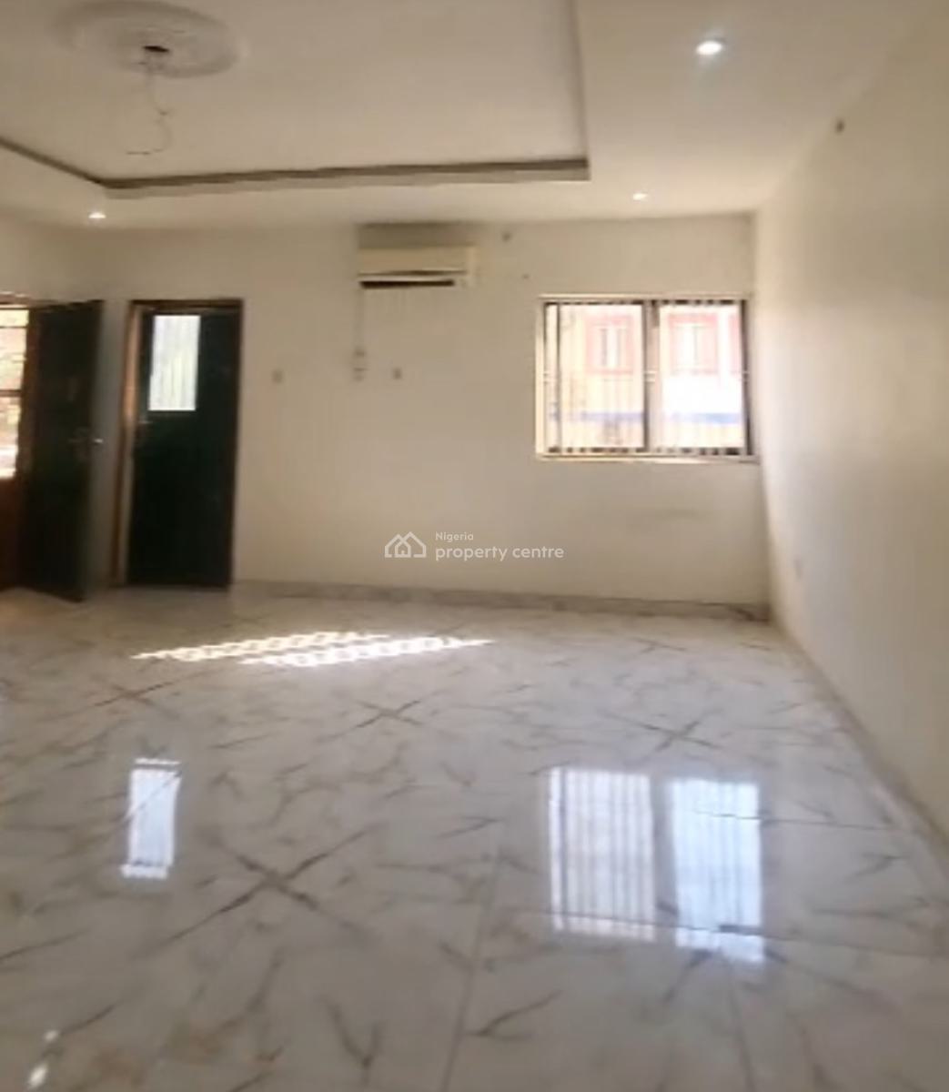 Clean Serviced 2 Bedroom Flat with Ac, Garki, Abuja, Flat / Apartment for Sale
