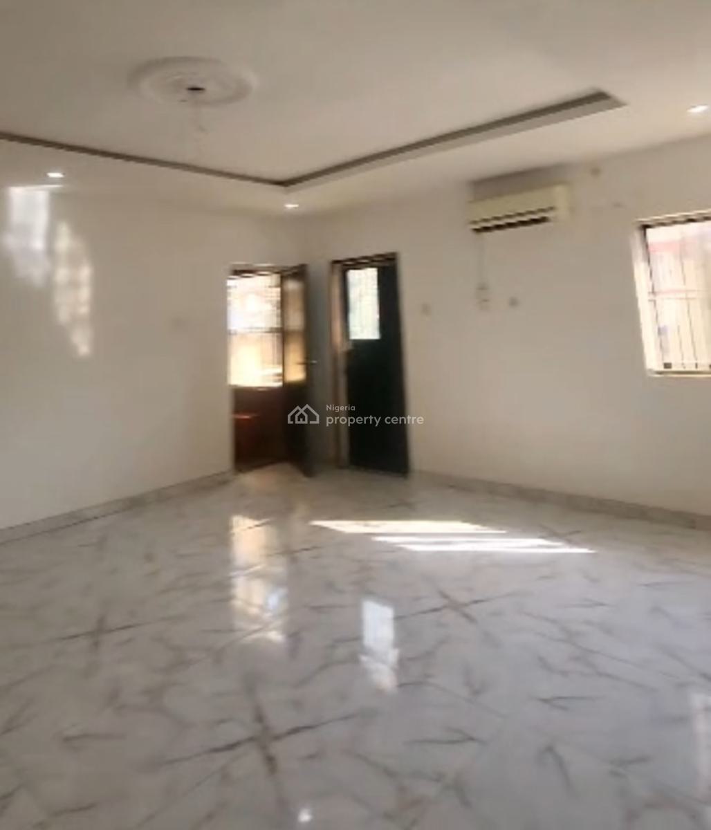 Clean Serviced 2 Bedroom Flat with Ac, Garki, Abuja, Flat / Apartment for Sale