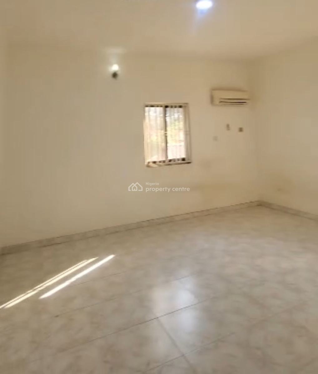 Clean Serviced 2 Bedroom Flat with Ac, Garki, Abuja, Flat / Apartment for Sale