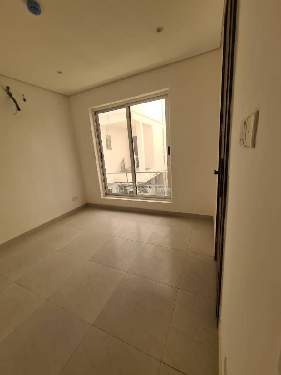 a  4 Bedroom  Semi-detached Duplex with a Room Bq, Chevron Drive, Lekki, Lagos, Semi-detached Duplex for Rent