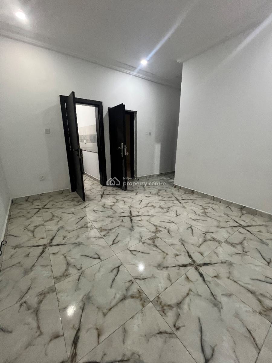 a Standard Room and Parlor, Mobile Road, Lekki Phase 2, Lekki, Lagos, Mini Flat (room and Parlour) for Rent