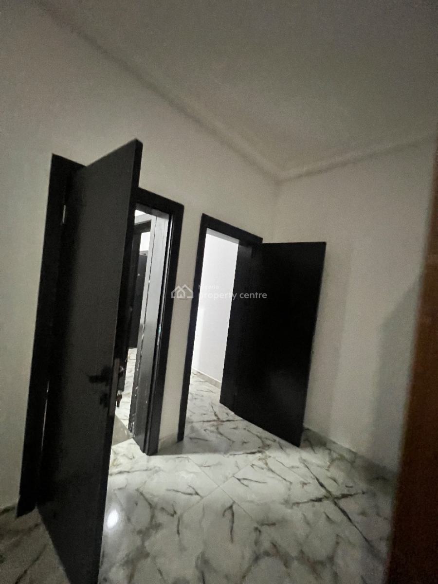 a Standard Room and Parlor, Mobile Road, Lekki Phase 2, Lekki, Lagos, Mini Flat (room and Parlour) for Rent