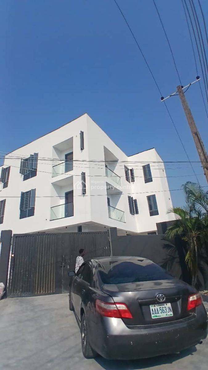 Luxury Newly Built 3 Bedroom with Bq Just 2 Unit in Compound, Off Admiralty Way, Lekki Phase 1, Lekki, Lagos, Flat / Apartment for Rent