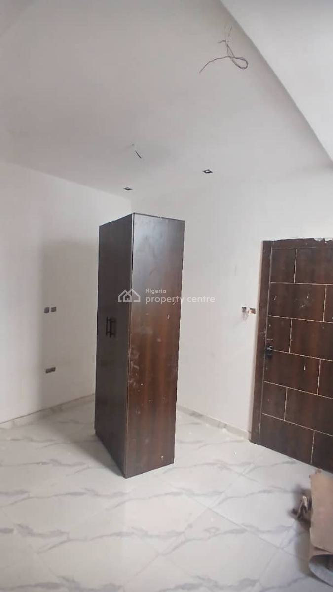 Luxury Newly Built 3 Bedroom with Bq Just 2 Unit in Compound, Off Admiralty Way, Lekki Phase 1, Lekki, Lagos, Flat / Apartment for Rent