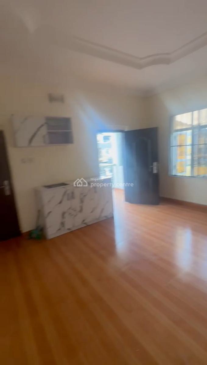 Spacious Master Bedroom Shared Apartment, Chevron Drive Bera Estate, Lekki, Lagos, Self Contain (single Rooms) for Rent