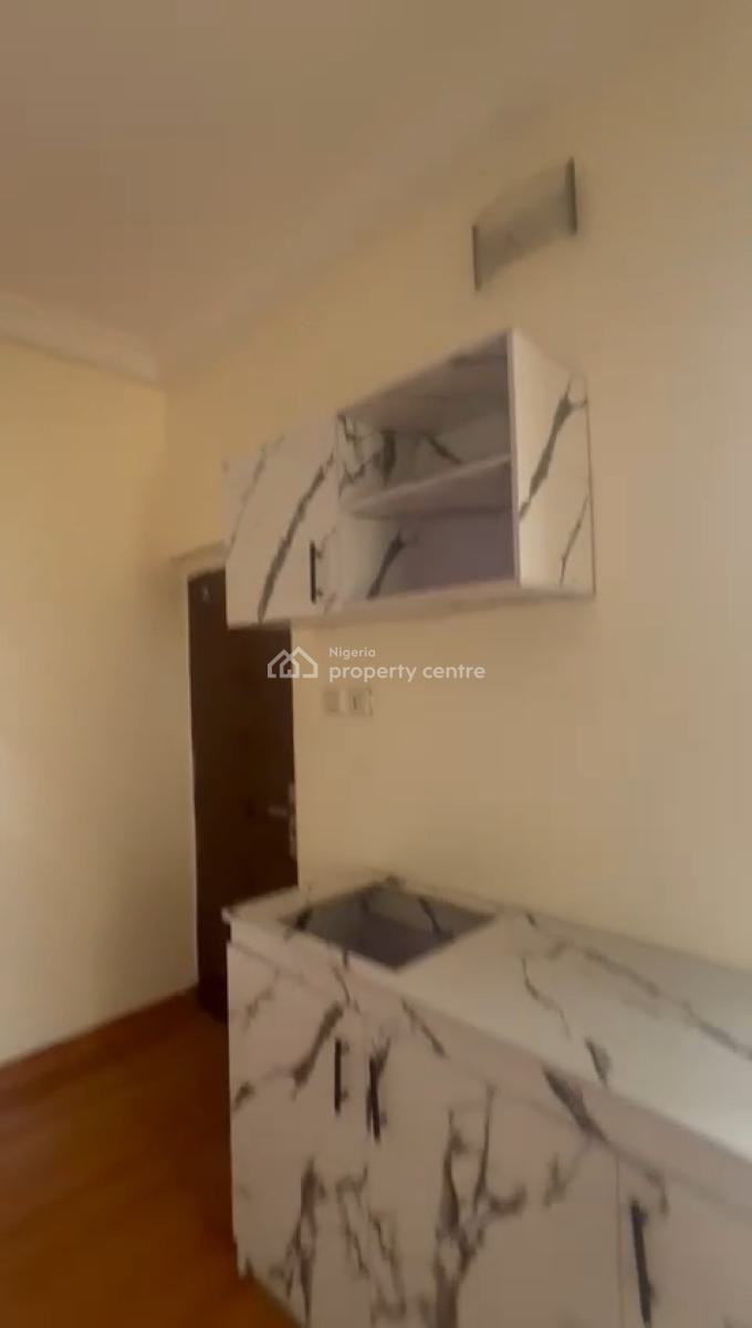 Spacious Master Bedroom Shared Apartment, Chevron Drive Bera Estate, Lekki, Lagos, Self Contain (single Rooms) for Rent