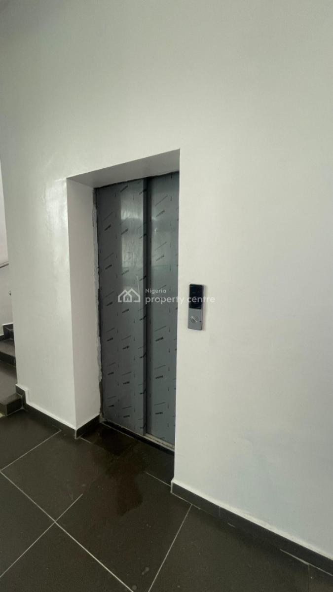 Corporate Office Space in a Prestigious Waterfront Building, Lekki Phase 1, Lekki, Lagos, Office Space for Rent