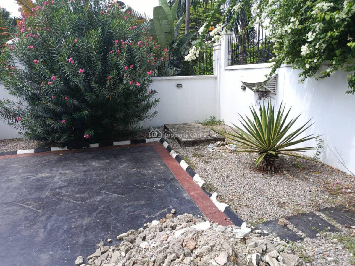 Exquisite 6 Bedroom Detached Duplex with 2 Bqs, Ikoyi, Lagos, Detached Duplex for Rent