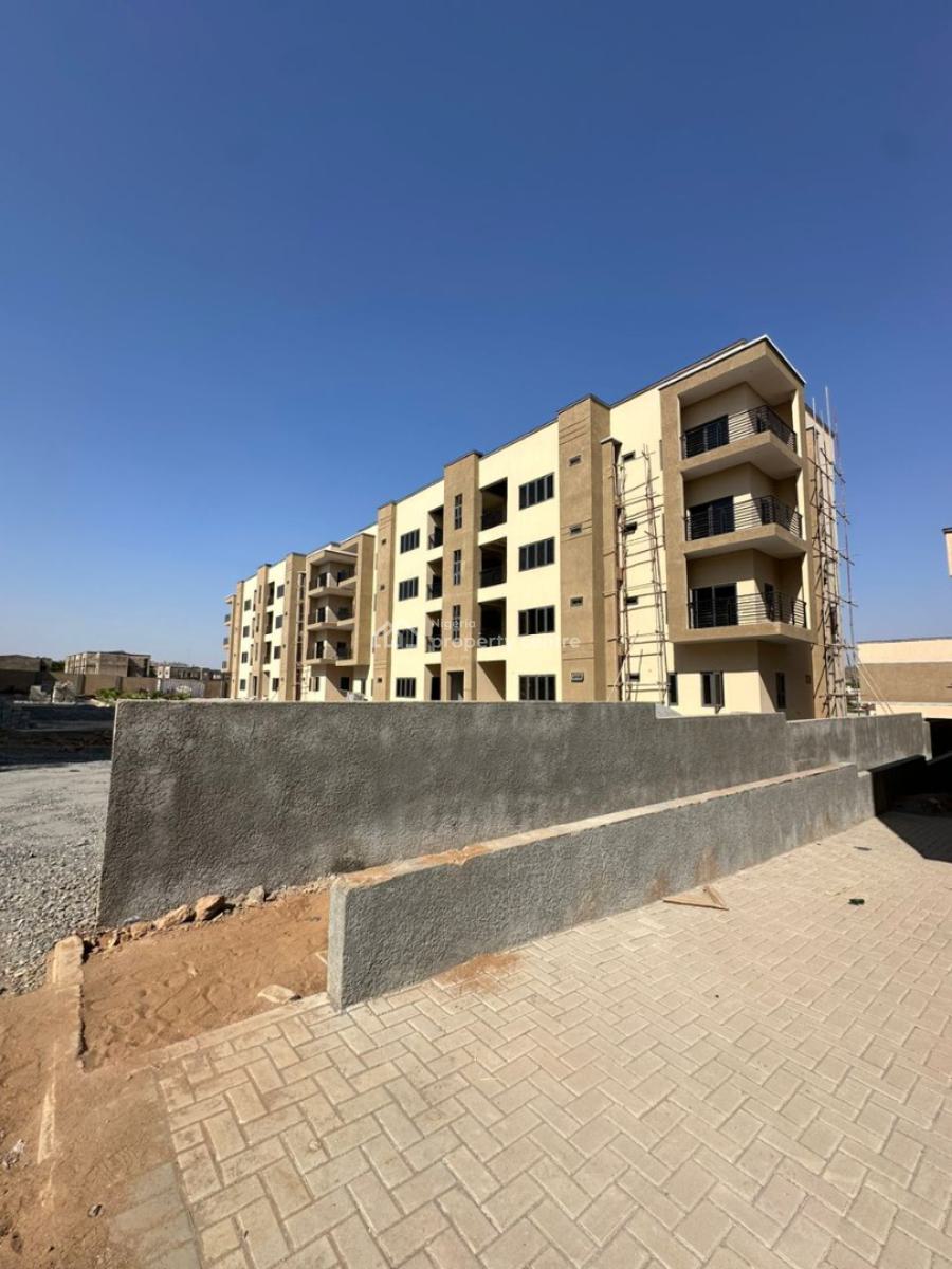 Classic 3-bedroom Flat with Bq, Apo, Abuja, Flat / Apartment for Sale