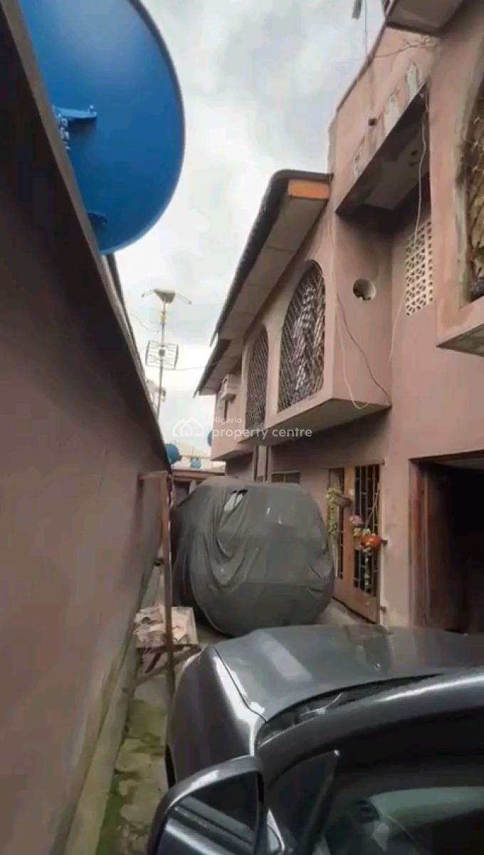 Block of 4 Units of Spacious 3 Bedroom Up & Down Flat, Adepeju Street, Gbagada, Lagos, Block of Flats for Sale