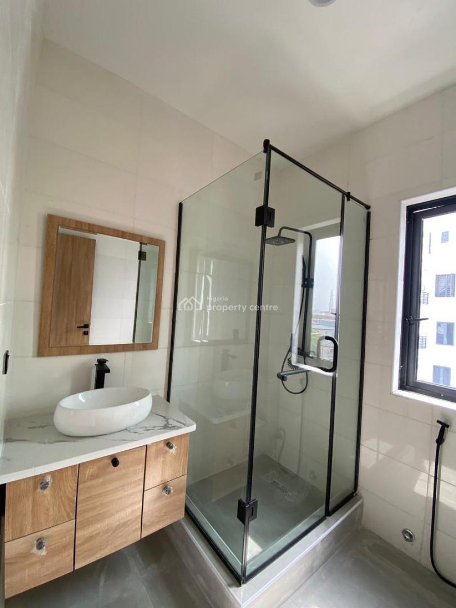 Luxury 2 Bedroom Apartment with Swimming Pool and Gym, Lekki Phase 1, Lekki, Lagos, Flat / Apartment for Sale