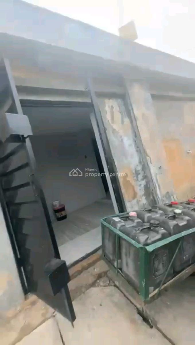 Nice Shop, Peluola Street, Oworonshoki, Shomolu, Lagos, Shop for Rent