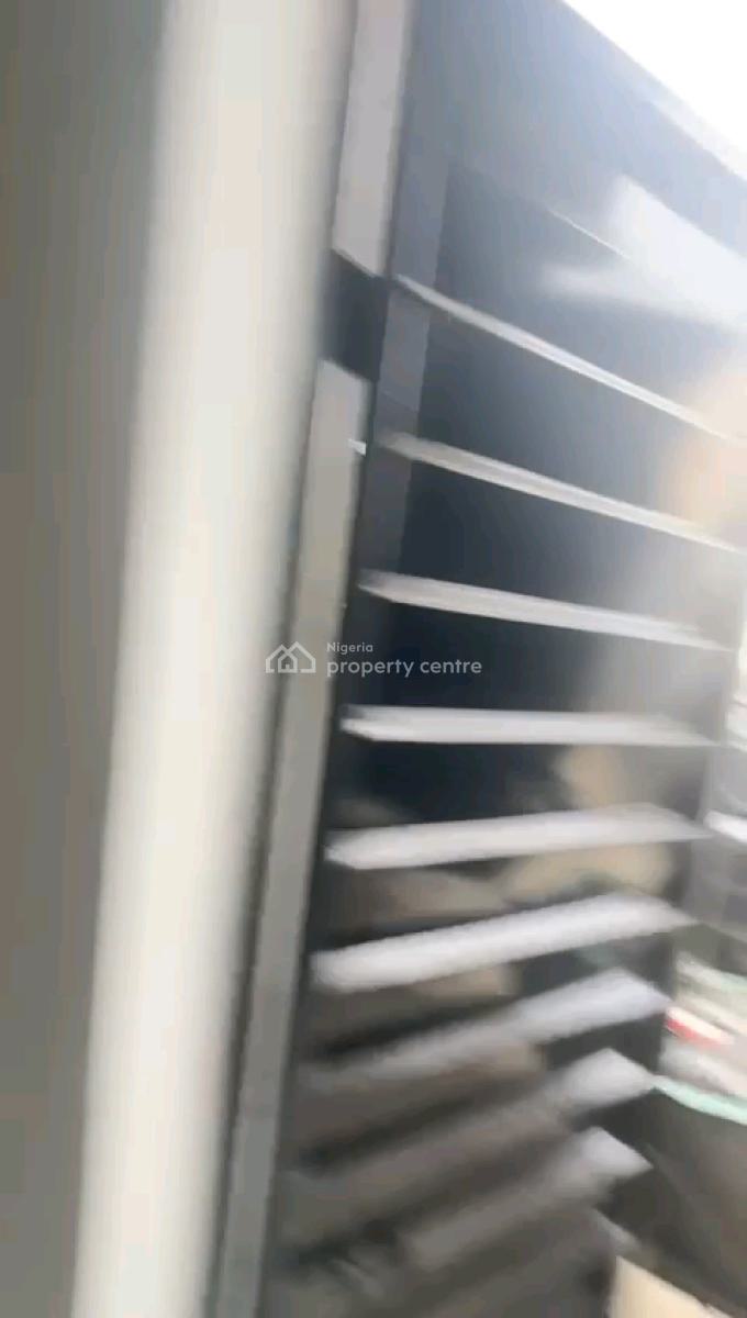 Nice Shop, Peluola Street, Oworonshoki, Shomolu, Lagos, Shop for Rent