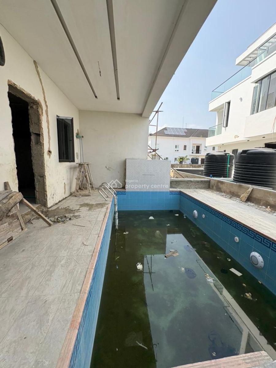 5-bed Semi-detached Duplex with Bq., Lekki, Lagos, Semi-detached Duplex for Sale