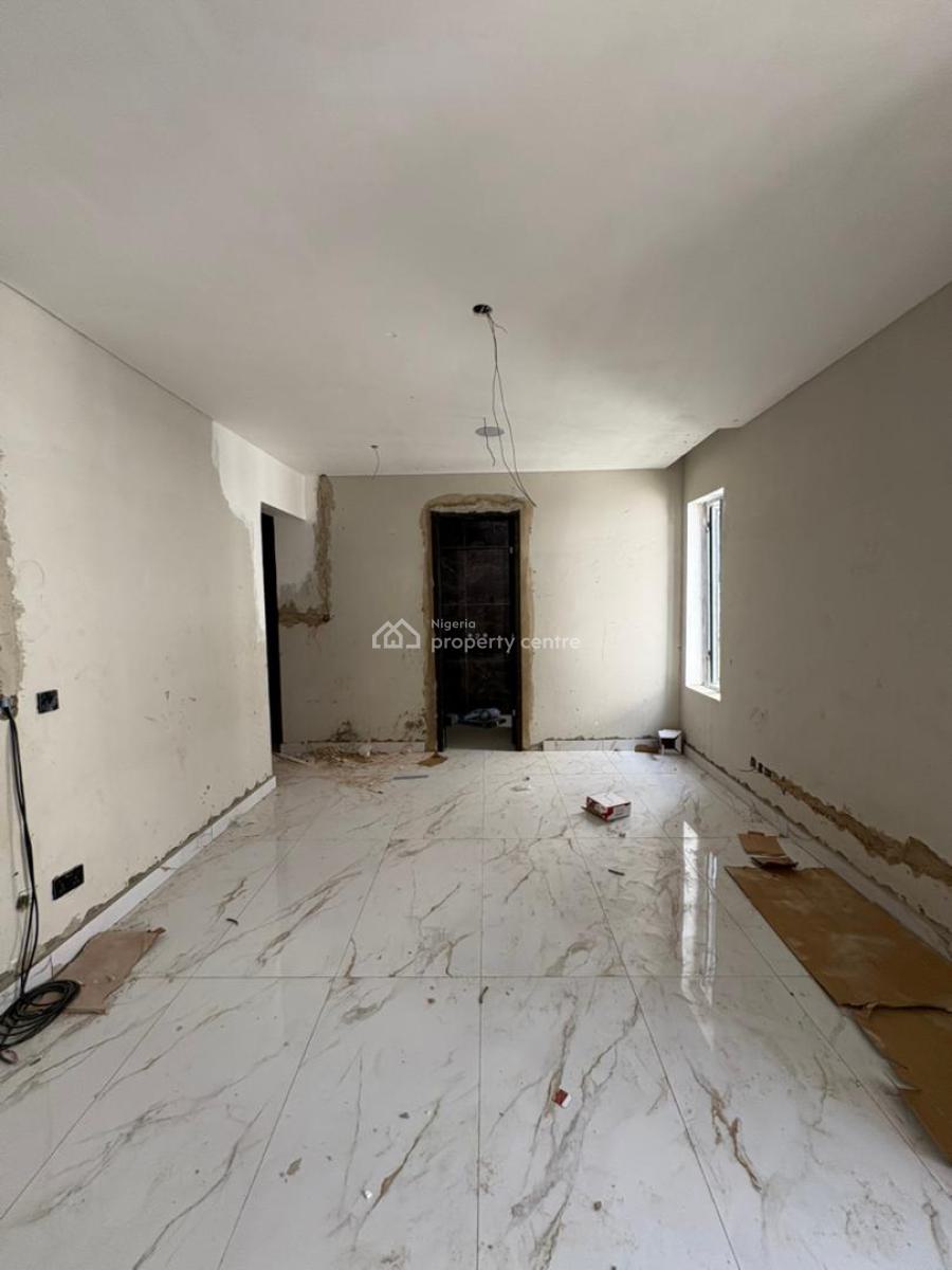 5-bed Semi-detached Duplex with Bq., Lekki, Lagos, Semi-detached Duplex for Sale