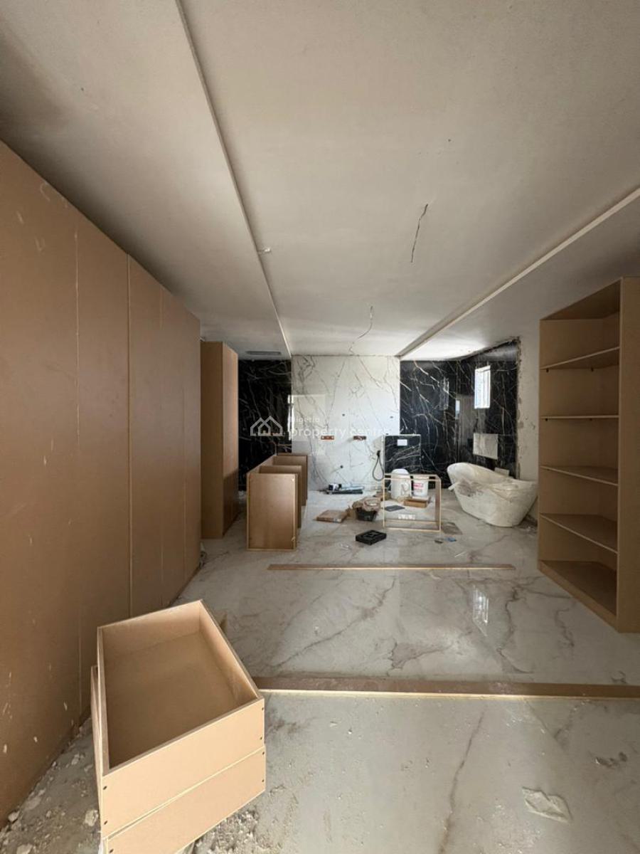 5-bed Semi-detached Duplex with Bq., Lekki, Lagos, Semi-detached Duplex for Sale