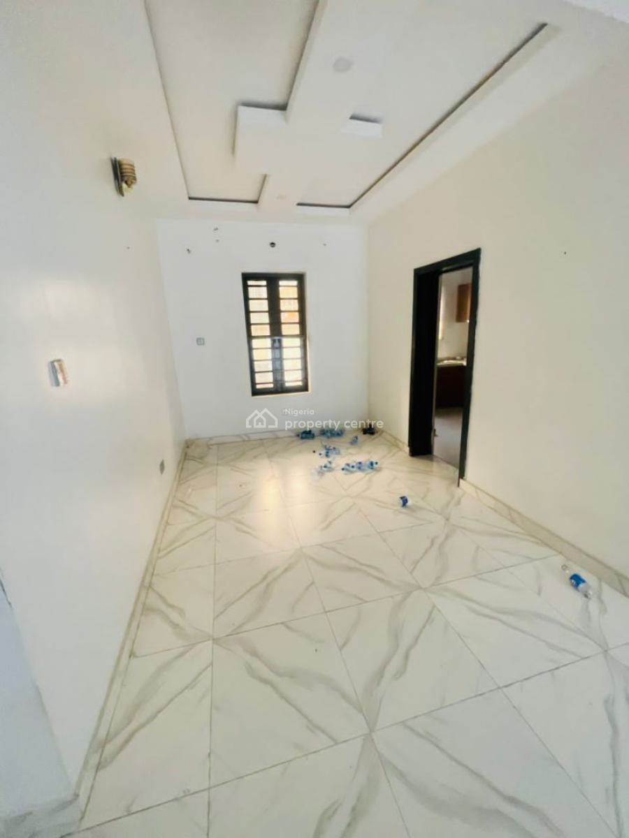 Well Maintained 3 Bedroom Luxury Apartment, Kajola Phase Two Immediately After Gold/lakowe, Ibeju, Lagos, Flat / Apartment for Rent