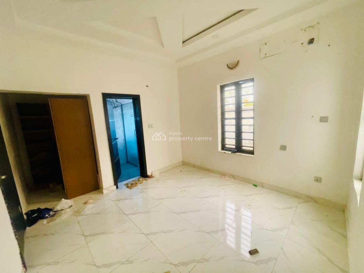 Well Maintained 3 Bedroom Luxury Apartment, Kajola Phase Two Immediately After Gold/lakowe, Ibeju, Lagos, Flat / Apartment for Rent