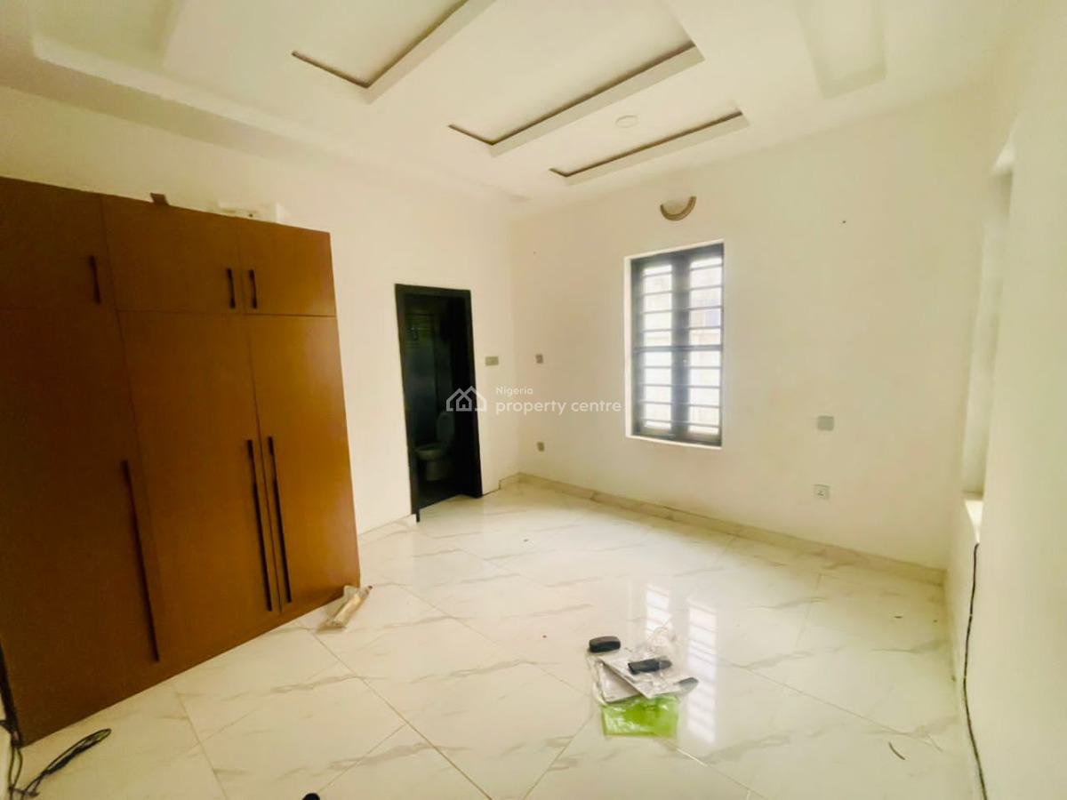 Well Maintained 3 Bedroom Luxury Apartment, Kajola Phase Two Immediately After Gold/lakowe, Ibeju, Lagos, Flat / Apartment for Rent