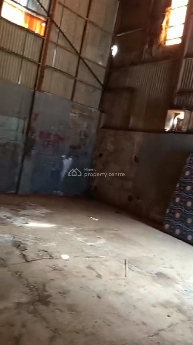 100sqmt Warehouse Space, Off College Road, Ogba, Ikeja, Lagos, Warehouse for Rent