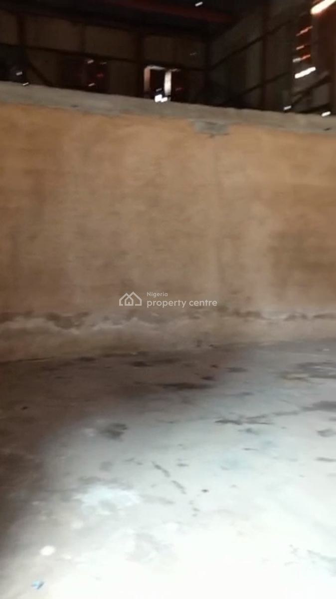 100sqmt Warehouse Space, Off College Road, Ogba, Ikeja, Lagos, Warehouse for Rent