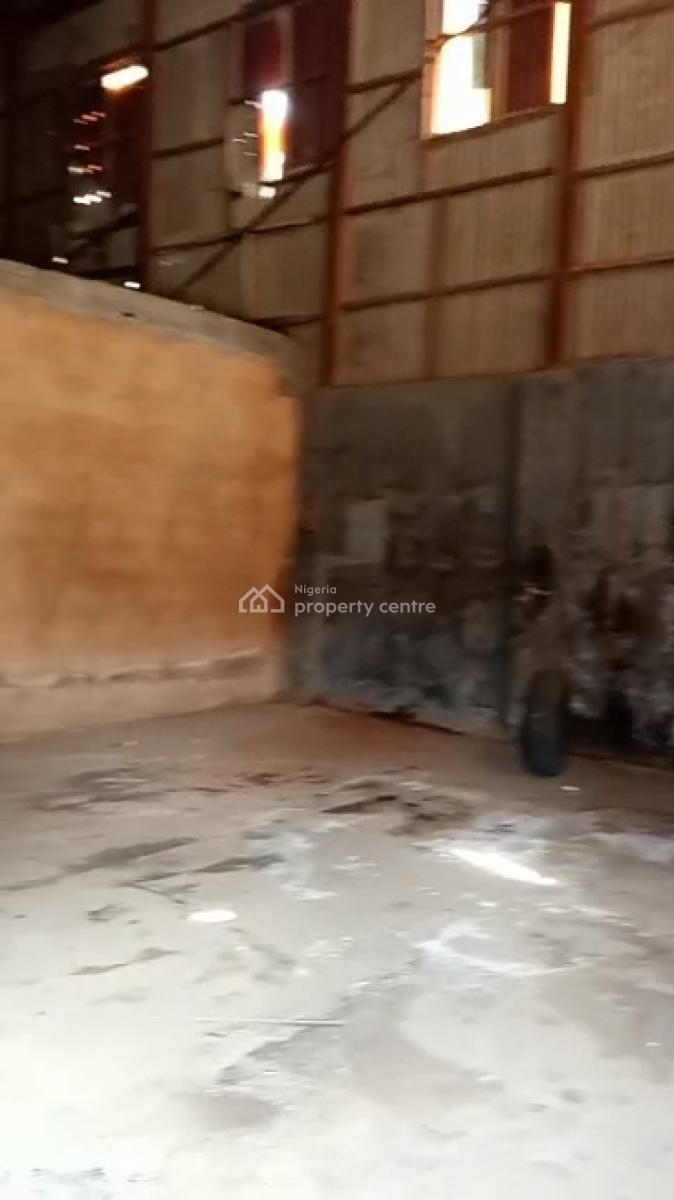 100sqmt Warehouse Space, Off College Road, Ogba, Ikeja, Lagos, Warehouse for Rent