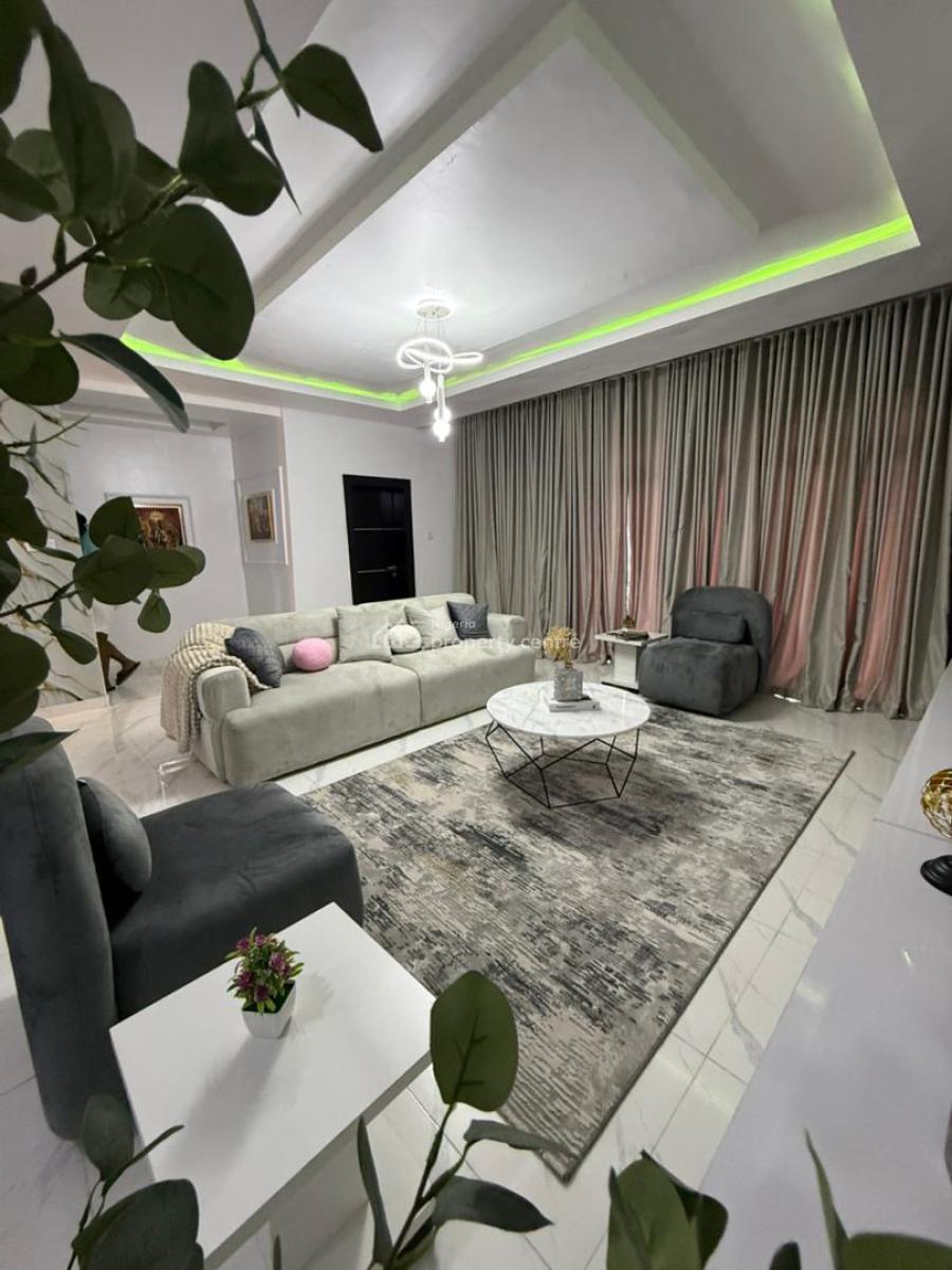 2 Bedrooms Apartment with Pool, Full Mirror and Ps5, Lekki Phase 1, Lekki, Lagos, House Short Let