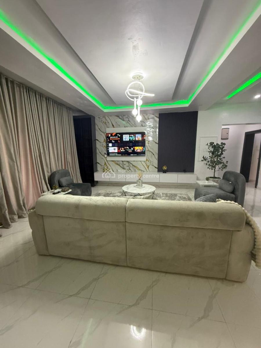2 Bedrooms Apartment with Pool, Full Mirror and Ps5, Lekki Phase 1, Lekki, Lagos, House Short Let