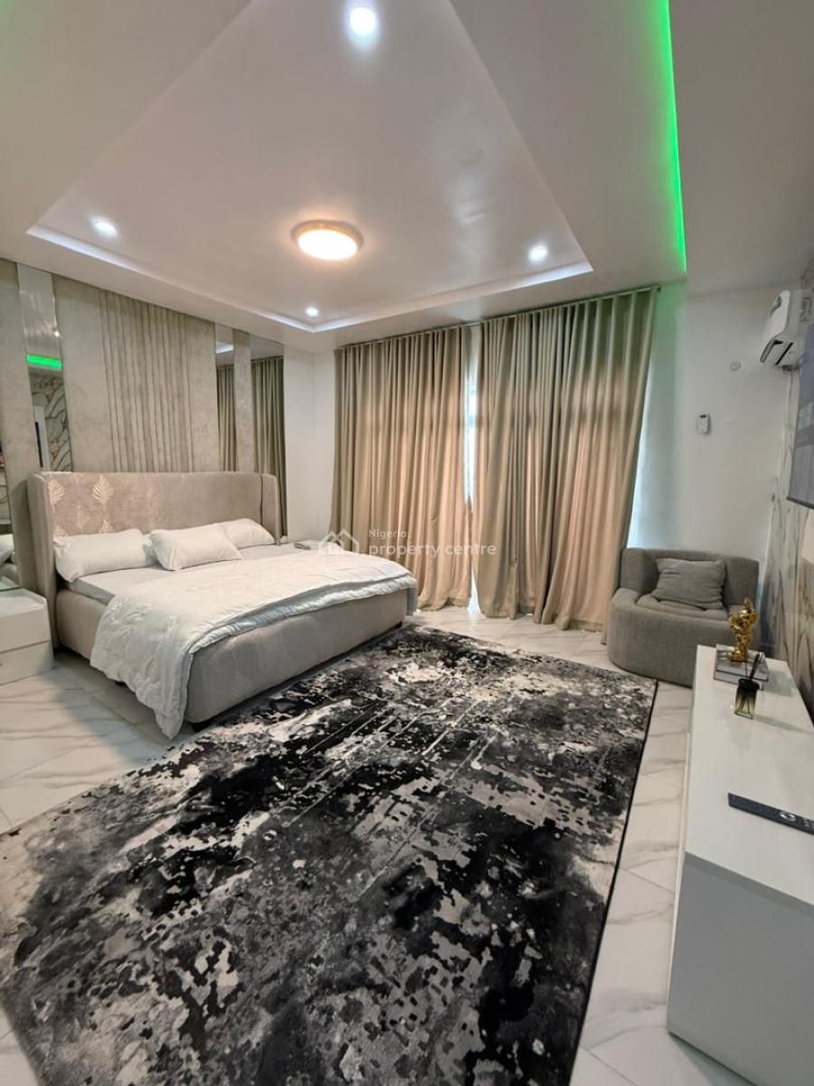 2 Bedrooms Apartment with Pool, Full Mirror and Ps5, Lekki Phase 1, Lekki, Lagos, House Short Let