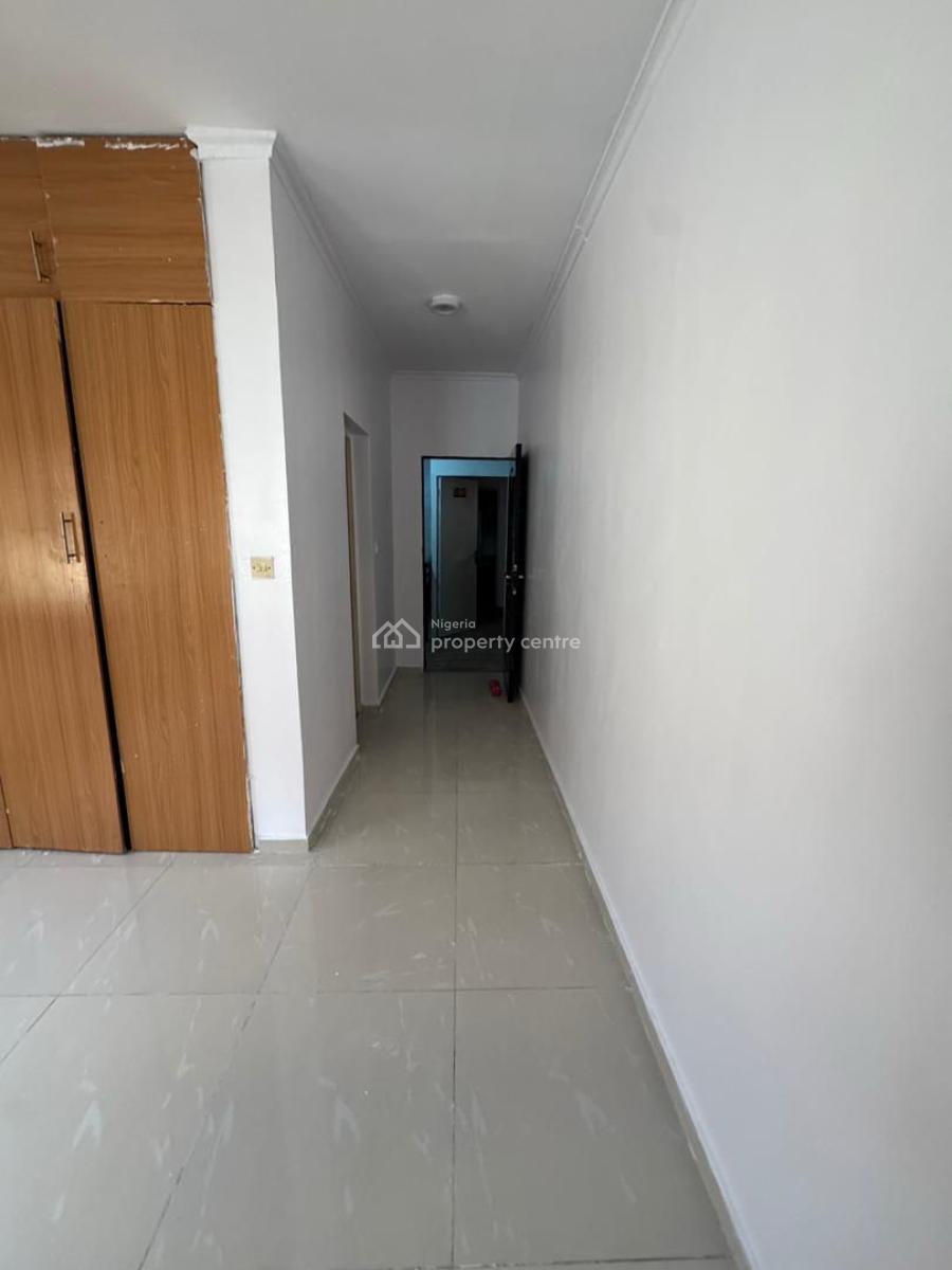 Spacious Room Shared Apartment in a Serene Environment, Lekki Phase 1 Proper, Lekki, Lagos, Mini Flat (room and Parlour) for Rent