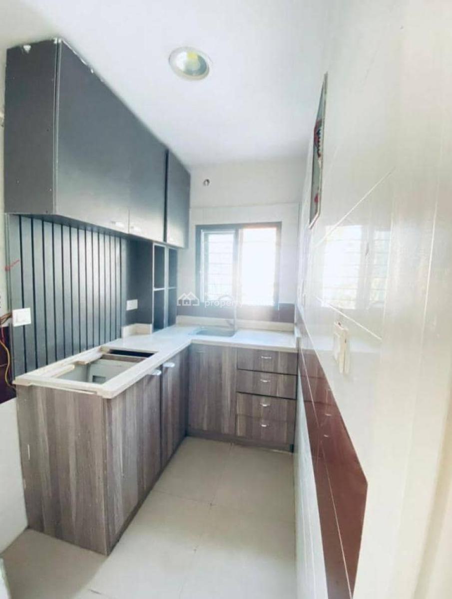 Serviced Mini Flat Inside a Very Secured Estate, Lekki, Lagos, Mini Flat (room and Parlour) for Rent