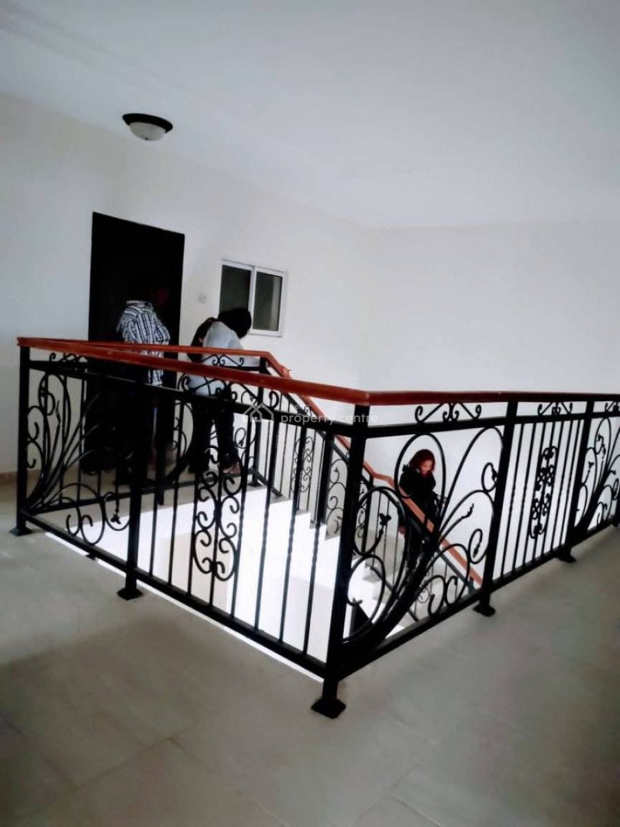 Standard and Luxury Four (4) Bedroom Duplex, Shelter Afrique Estate, Uyo, Akwa Ibom, Semi-detached Duplex for Rent