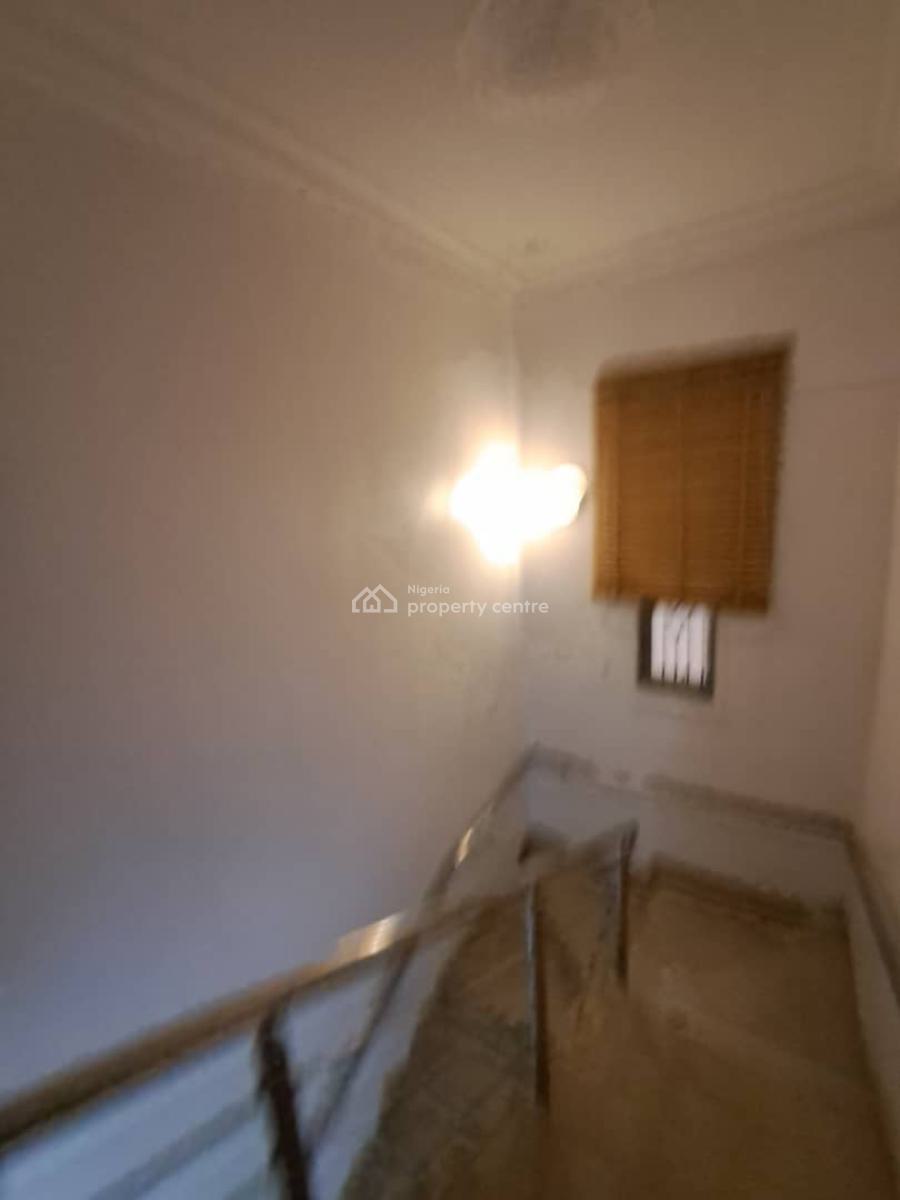 Old But Well Maintained 4 Bedroom Terrace Duplex, Gra Phase 2, Magodo, Lagos, Terraced Duplex for Rent