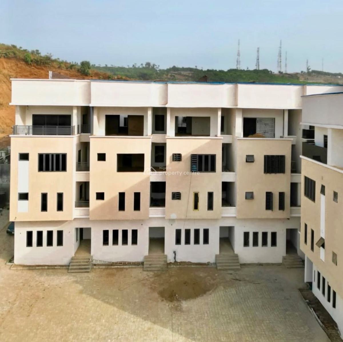 5 Bedroom Duplex with Bq, Guzape District, Abuja, Terraced Duplex for Sale