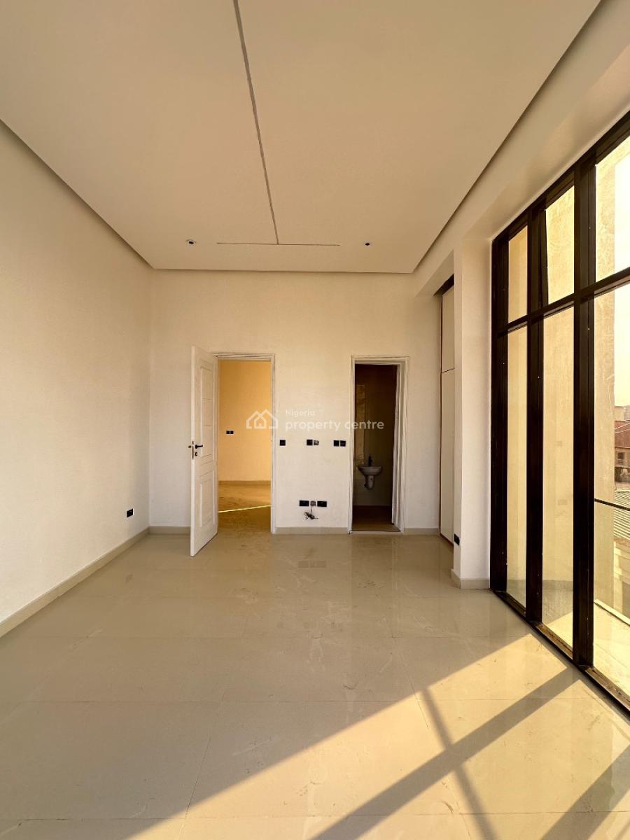 3 Bedroom Apartment, Lekki Phase 1, Lekki, Lagos, Flat / Apartment for Sale