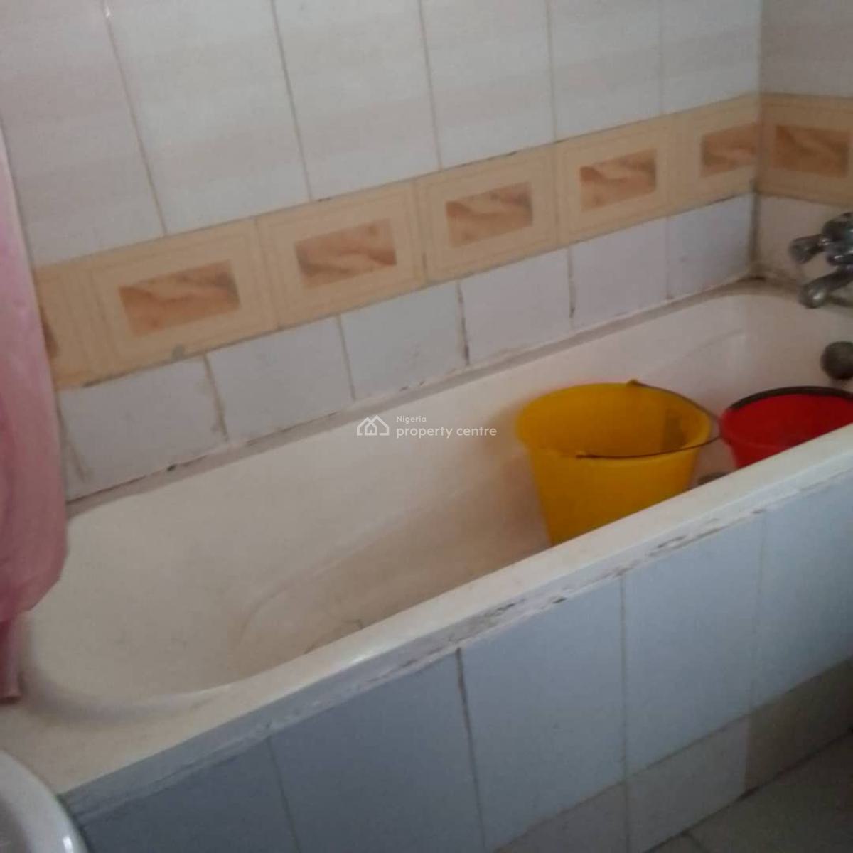 Spacious 3-bedroom Apartment, Admiralty Estate, New Road Alpha Beach, Chevron, Lekki, Lagos, Flat / Apartment for Rent