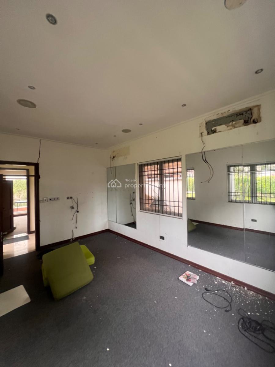 Luxurious and Very Spacious 5 Bedroom Villa ,with Gym , Swimming Pool, Vgc, Lekki, Lagos, Detached Duplex for Sale