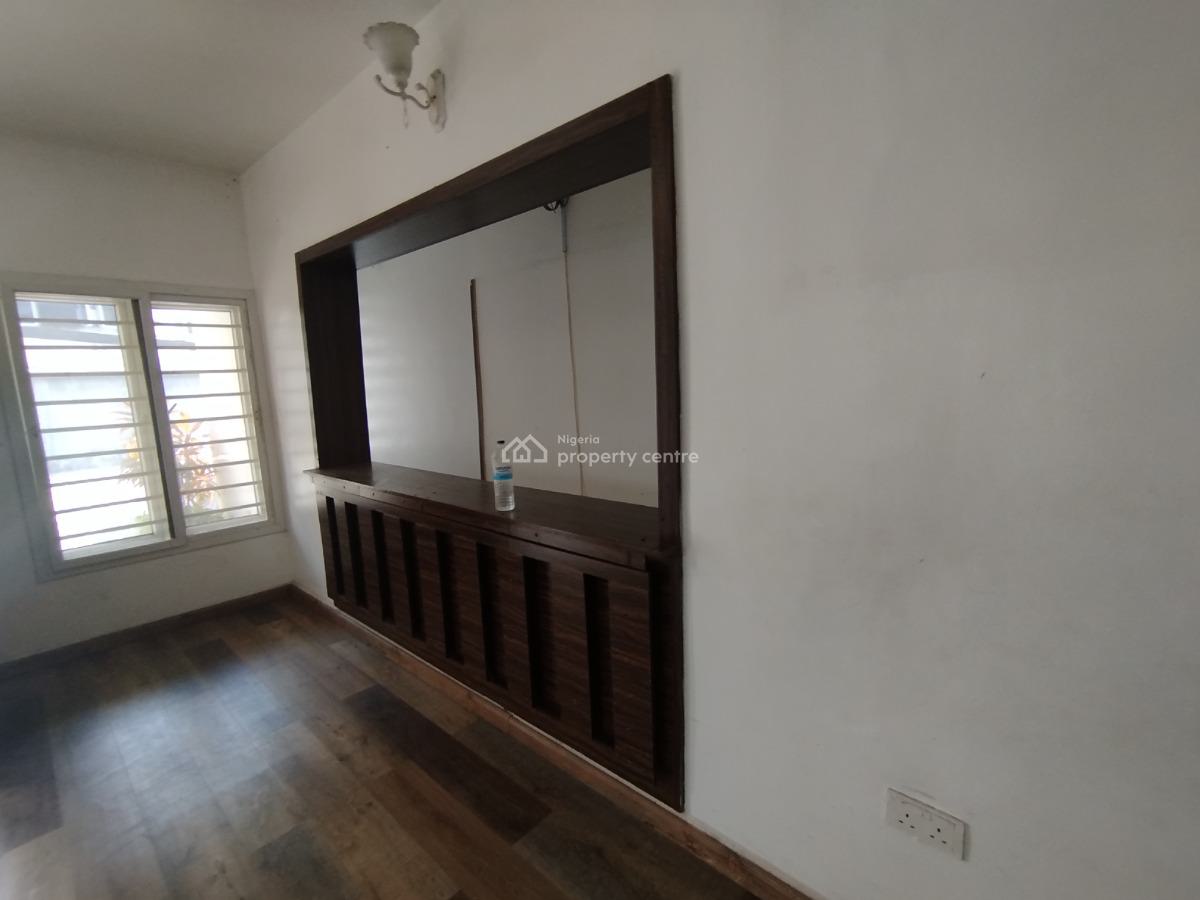 Well Maintained 4 Bedrooms Semi Detached House, Chevron Alternative Route, By 2nd Till Gate, Lekki, Lagos, Semi-detached Duplex for Rent