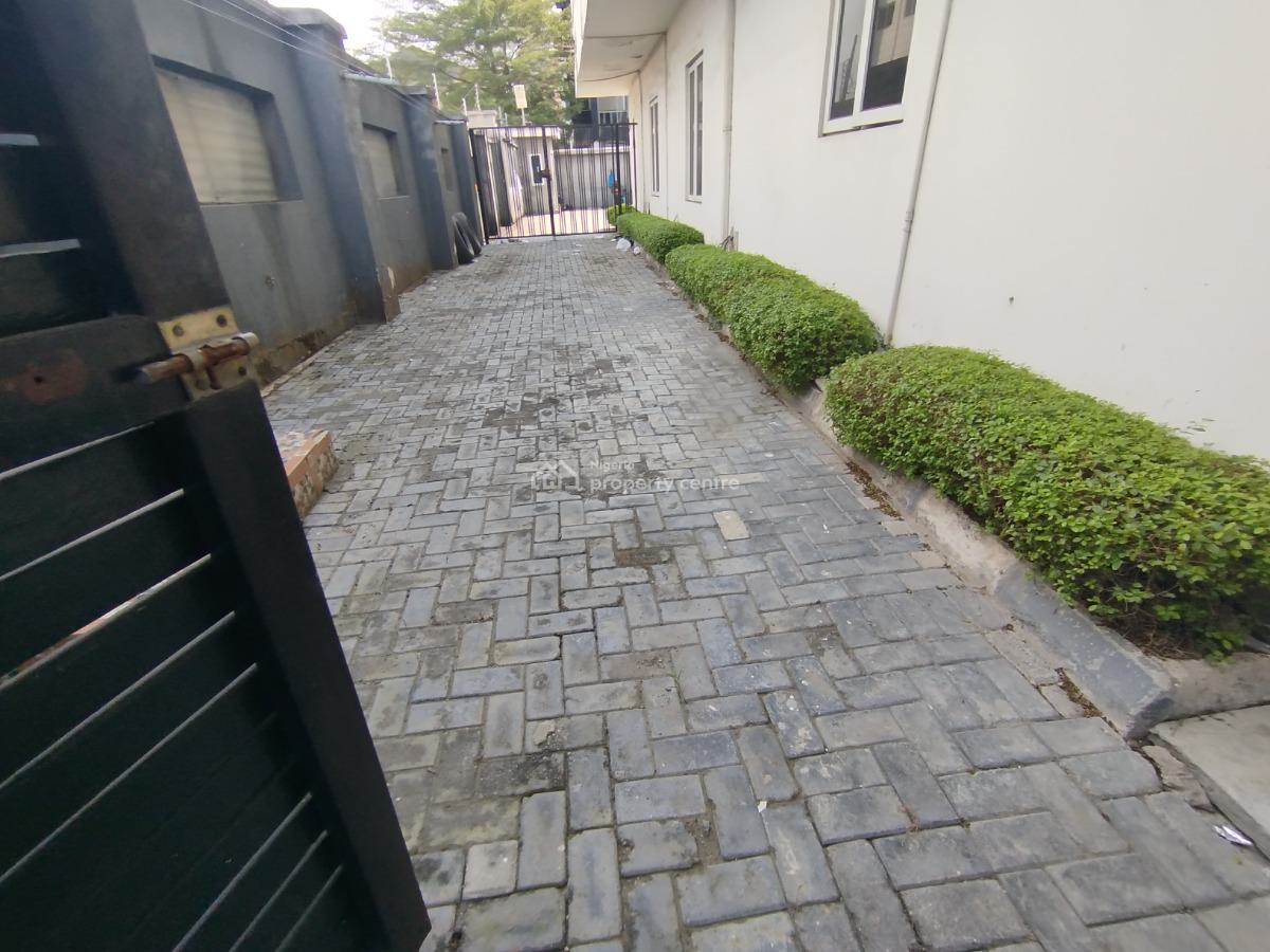 Well Maintained 4 Bedrooms Semi Detached House, Chevron Alternative Route, By 2nd Till Gate, Lekki, Lagos, Semi-detached Duplex for Rent