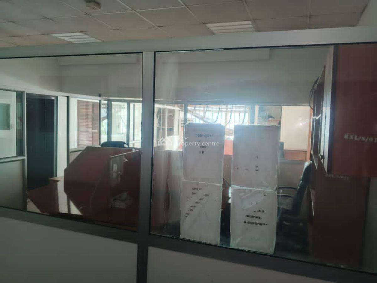 Semi-detached House for Commercial Use, Lekki Phase 1, Lekki, Lagos, Commercial Property for Rent