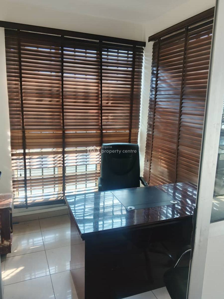 Semi-detached House for Commercial Use, Lekki Phase 1, Lekki, Lagos, Commercial Property for Rent