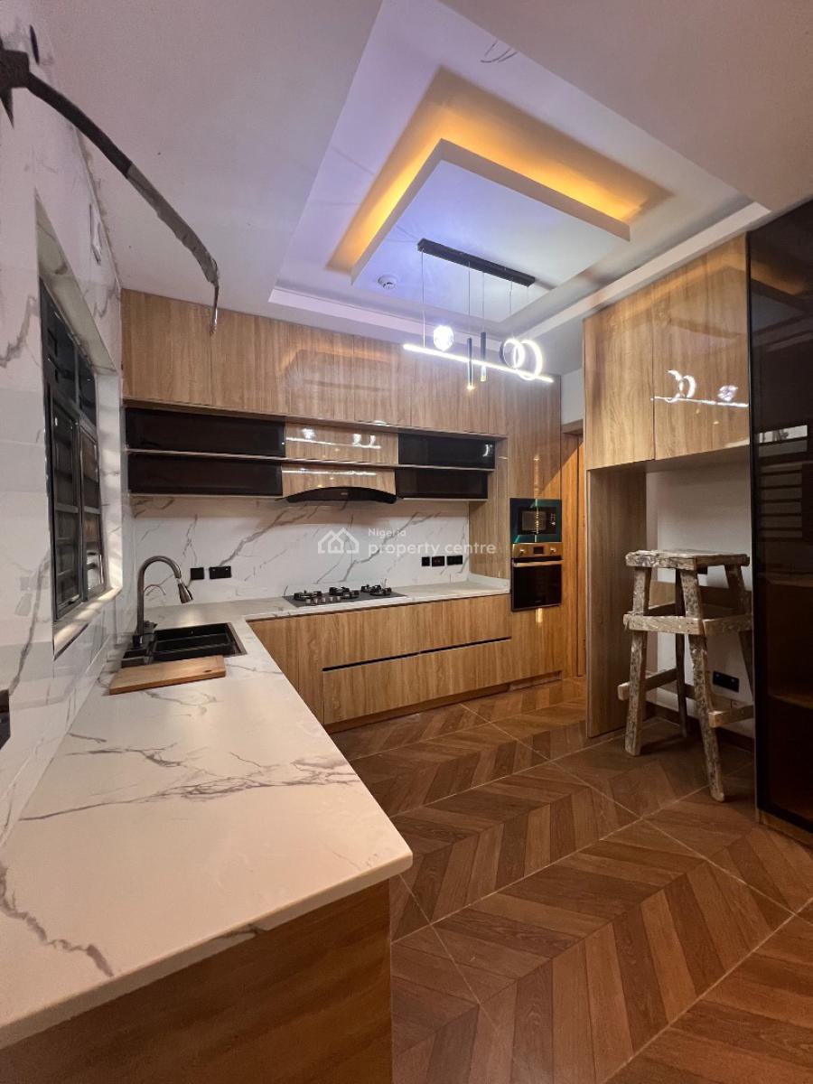 4 Bedrooms Semi-detached Duplex + Bq and Penthouse, Lekki Phase 1, Lekki, Lagos, Semi-detached Duplex for Sale