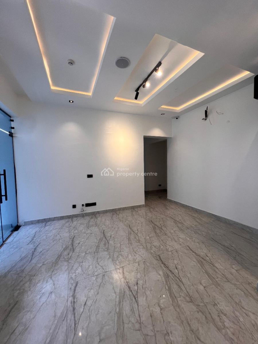 4 Bedrooms Semi-detached Duplex + Bq and Penthouse, Lekki Phase 1, Lekki, Lagos, Semi-detached Duplex for Sale