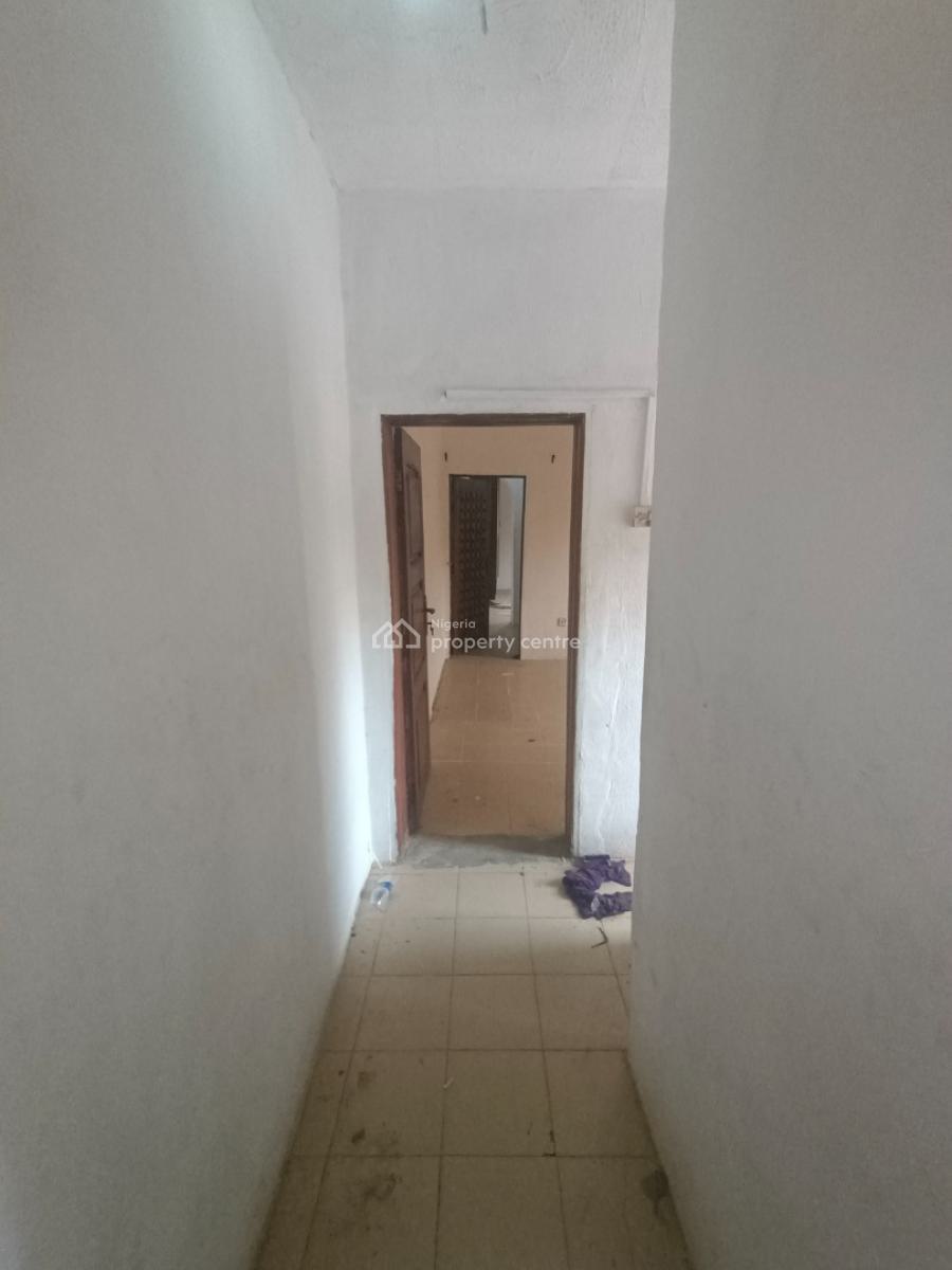 Spacious 1 Bedroom Mini Flat Upstairs, Thomas Estate, Ajah, Lagos, Mini Flat (room and Parlour) for Rent
