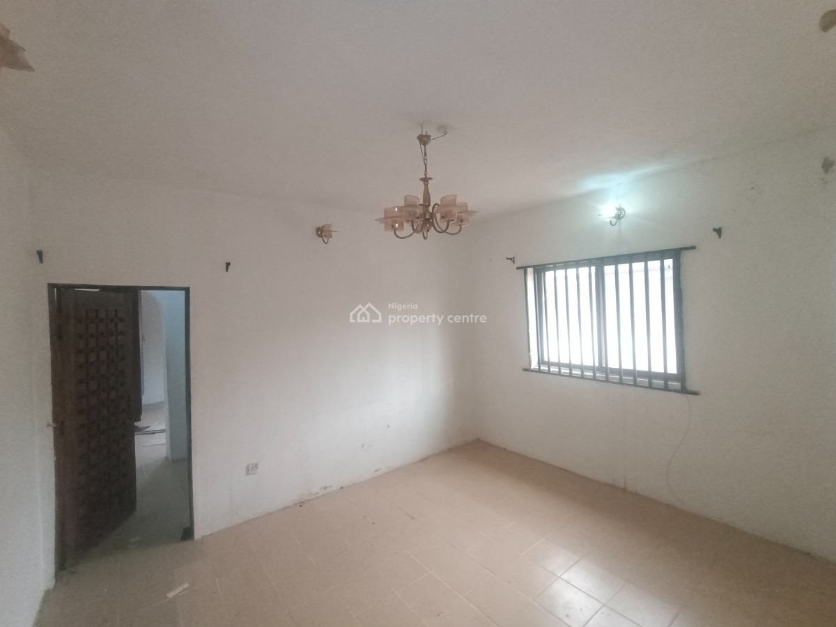 Spacious 1 Bedroom Mini Flat Upstairs, Thomas Estate, Ajah, Lagos, Mini Flat (room and Parlour) for Rent
