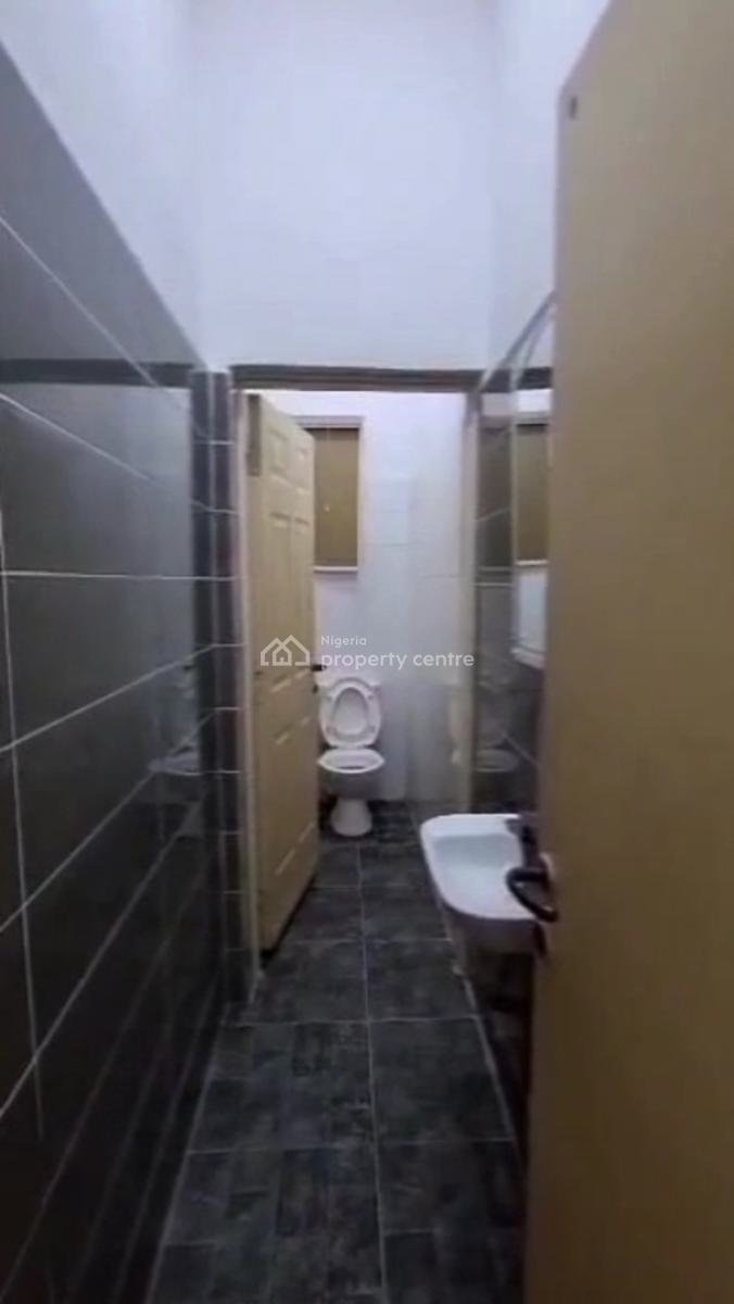 Fully Serviced and Well Maintained 3 Bedroom Apartment with Bq,, Old Ikoyi, Ikoyi, Lagos, Flat / Apartment for Rent