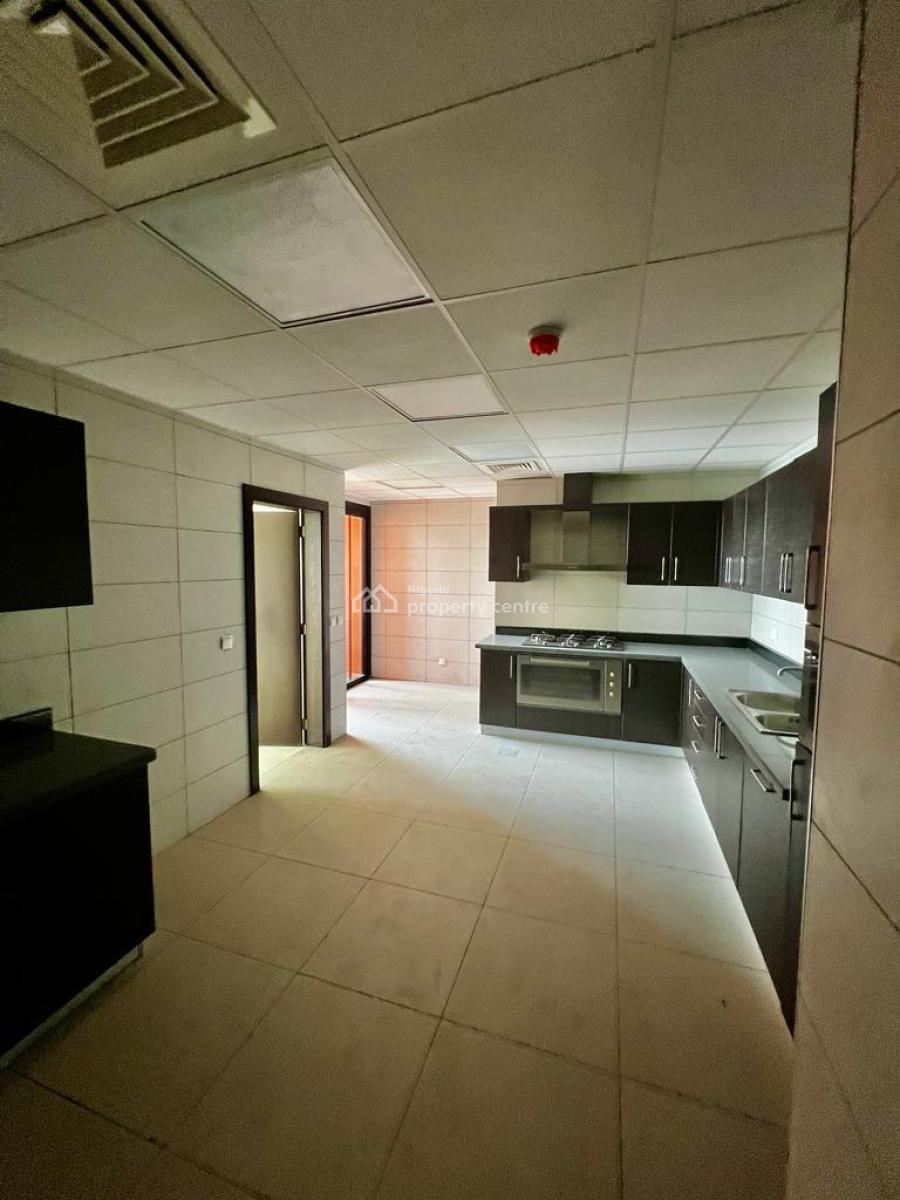 4 Bedroom Apartments with a Maids Room, Banana Island, Ikoyi, Lagos, Flat / Apartment for Sale