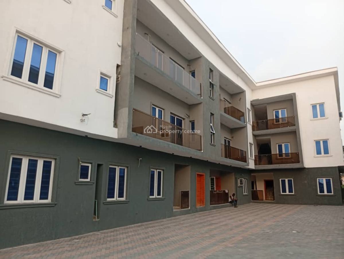 Newly Built and Well Finished 3 Bedroom Flat, Off Muiz Banire Street, Lekki Phase 2, Lekki, Lagos, Flat / Apartment for Sale